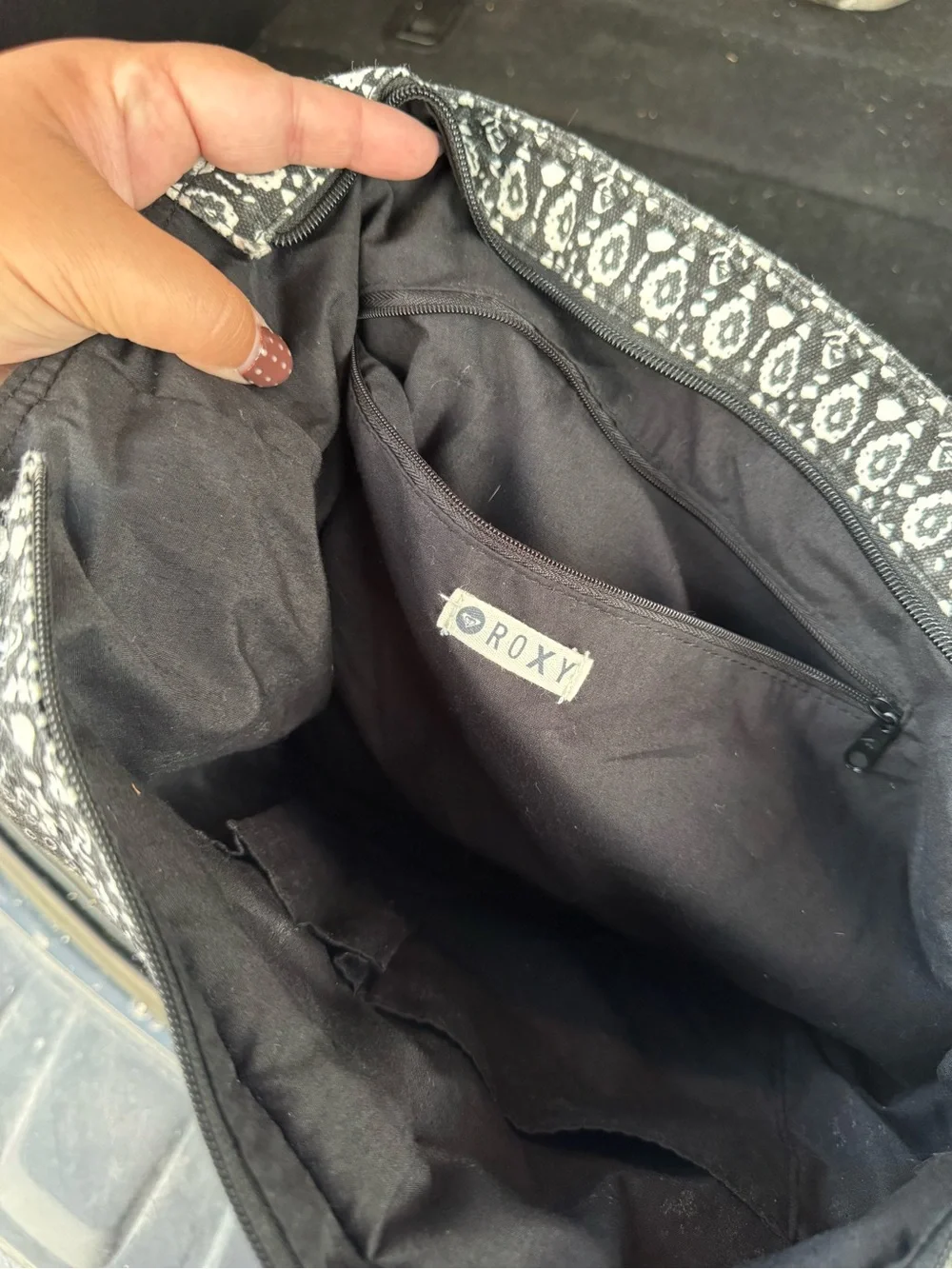 Roxy Black & White Patterned Messenger Bag